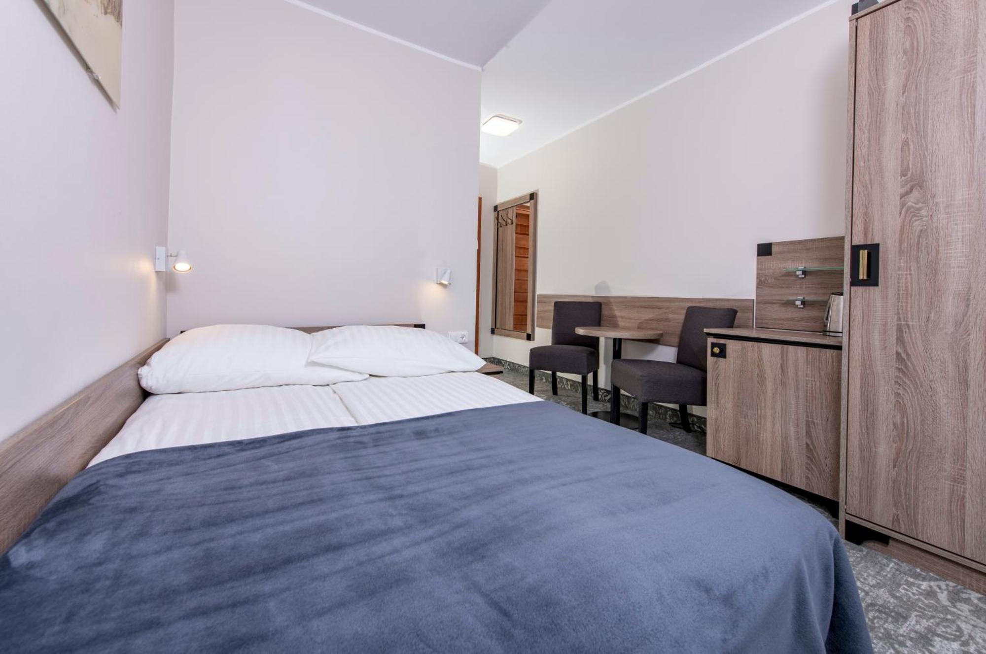 Domki, Apartamenty I Restauracja Wloczega Gąski Kültér fotó
