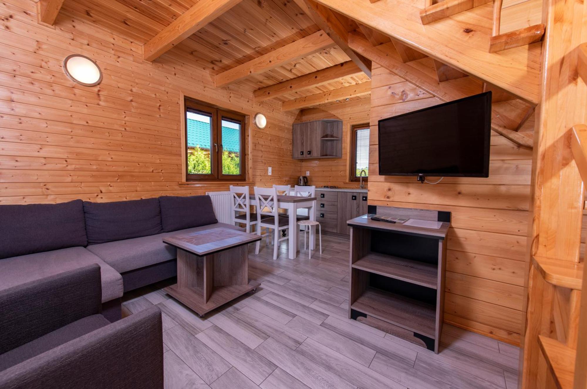 Domki, Apartamenty I Restauracja Wloczega Gąski Kültér fotó